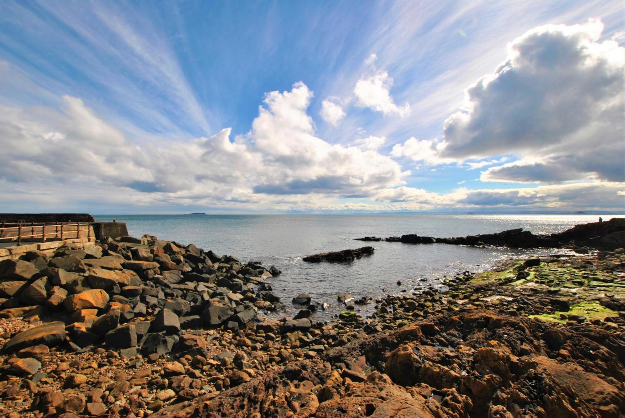 Aqua Vista- Seafront Cottage Cellardyke Анструтер Экстерьер фото